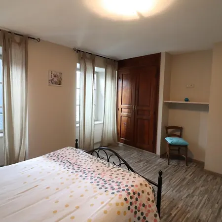 Maison De Caractere Renovee Avec Cheminee, Terrasse, Jardin Et Acces Aux Stations De Et Sites Naturels - Fr-1-742-480 * Cezens